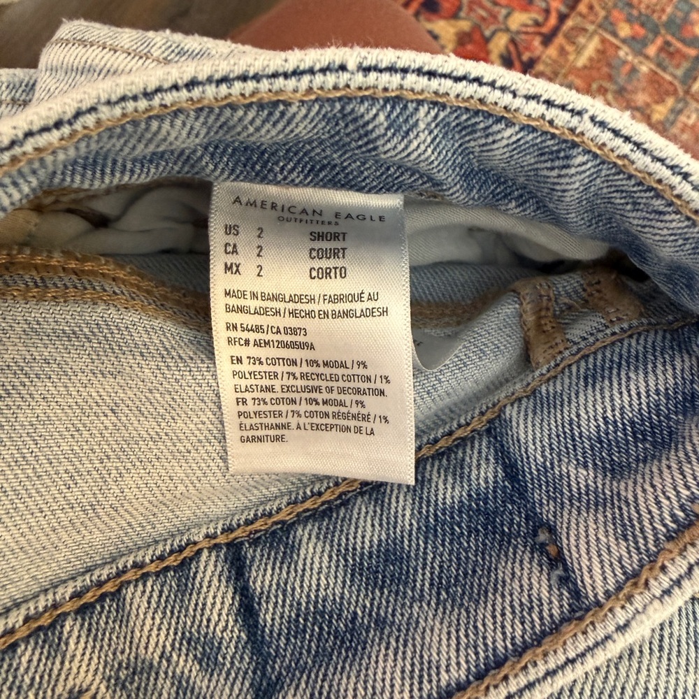 Super High Rise Mom Jeans - Picture 2 of 6